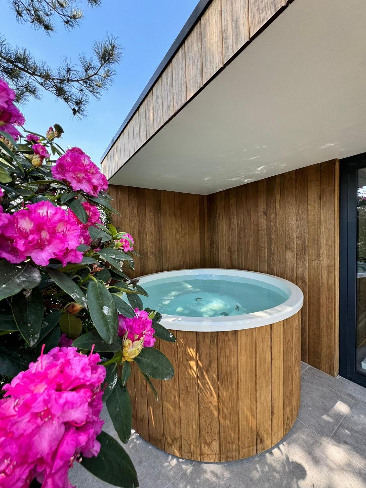 Ikigai B&B - Wellness アウト・トゥルンハウト エクステリア 写真