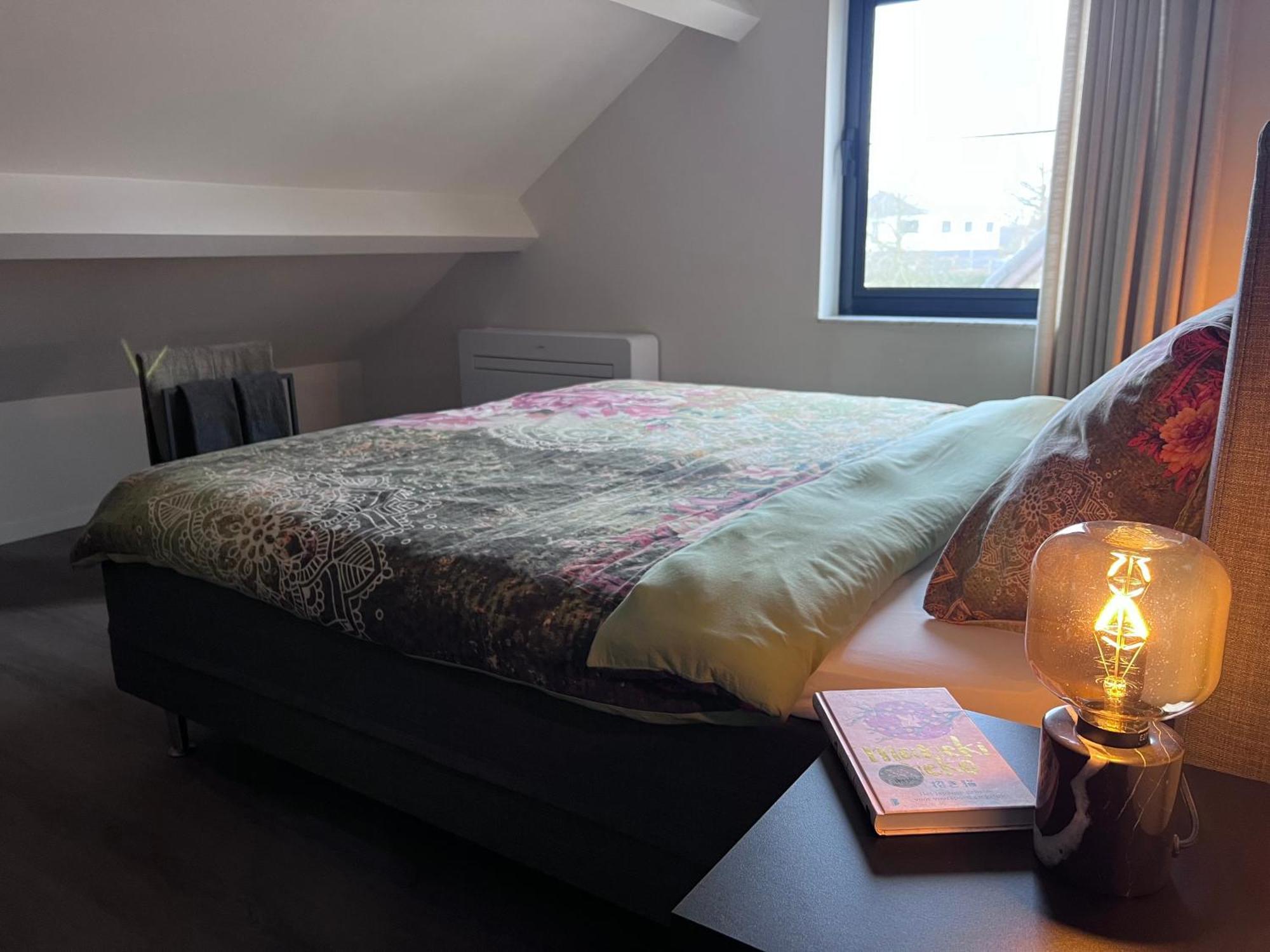アウト・トゥルンハウト Ikigai Bed & Breakfast エクステリア 写真